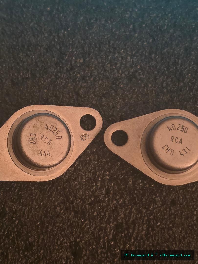RCA 40250 NPN Silicon Power Transistor Tested Pair