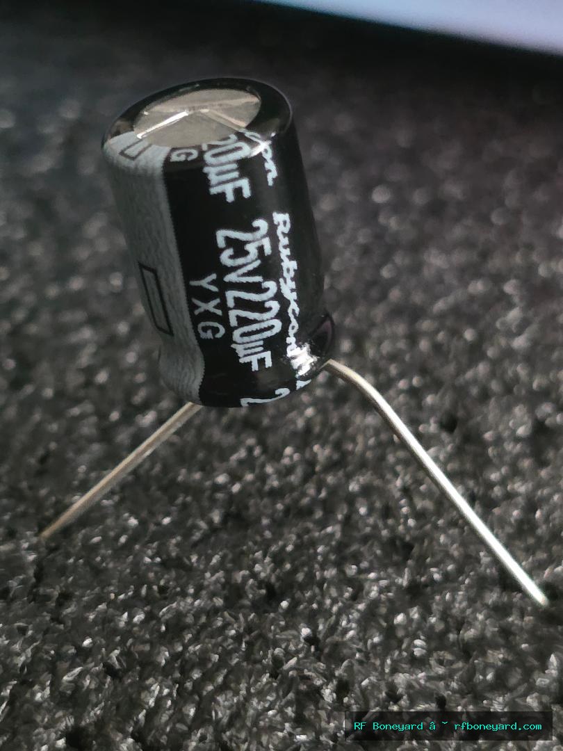 Rubycon YXG 220µF 25V Radial Aluminum Electrolytic Capacitor 25 Pack